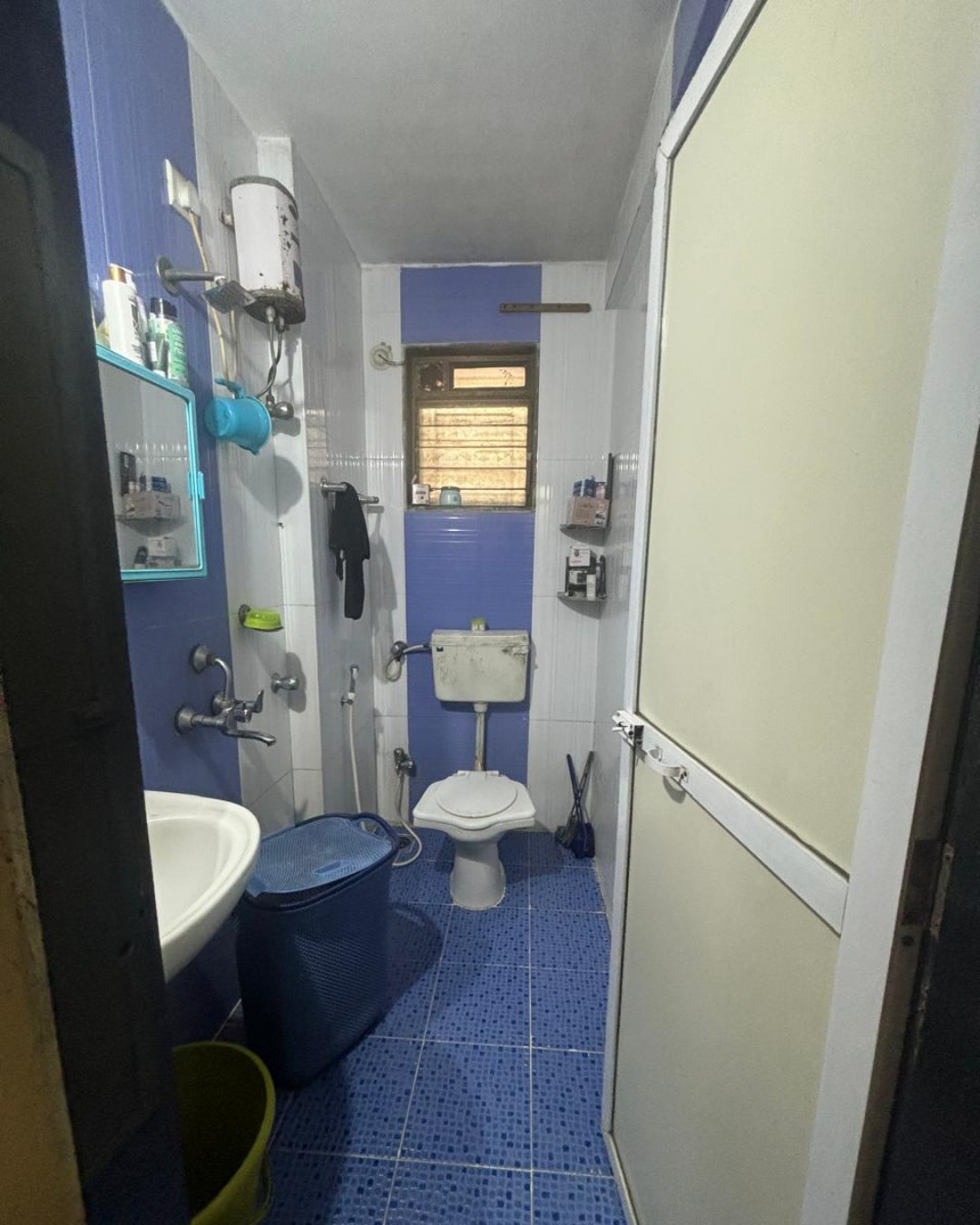 2 BHK flat for sale in Koperkhairane