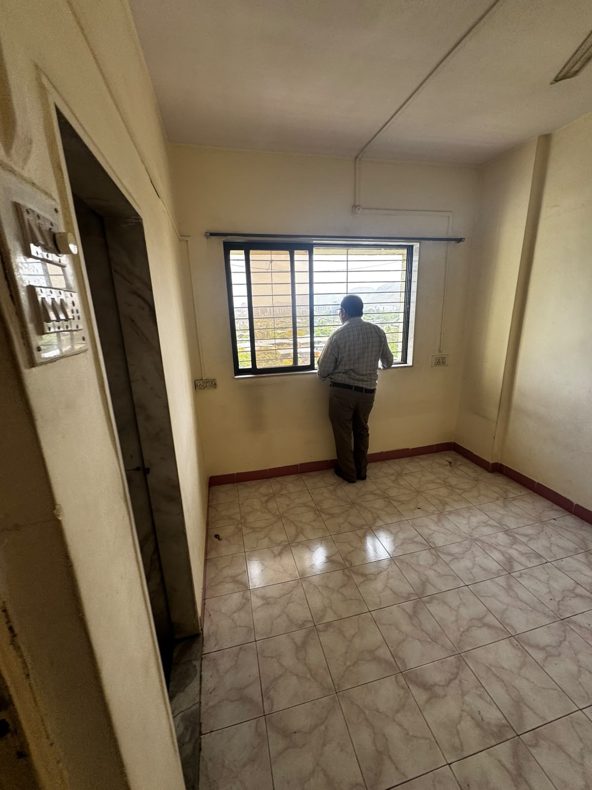 2 BHK flat for rent Airoli